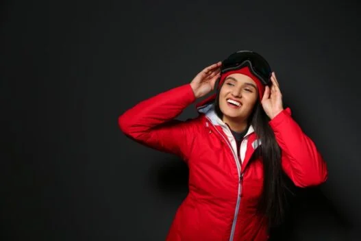 Kvinde i snowsuit